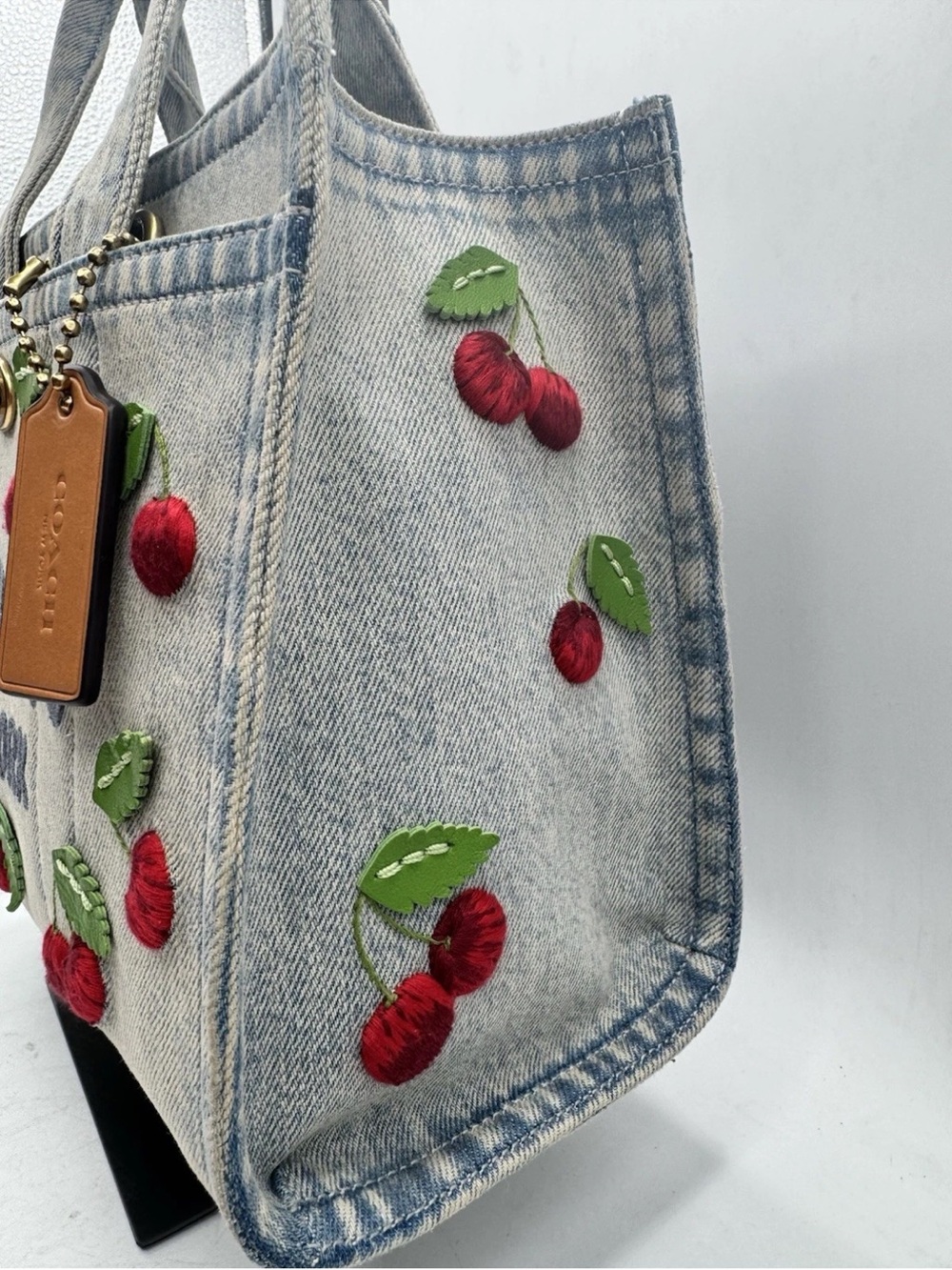 Coach New York Denim Cherry Appliqué Tote - Light Blue with strap, dust bag, - Picture 4 of 13